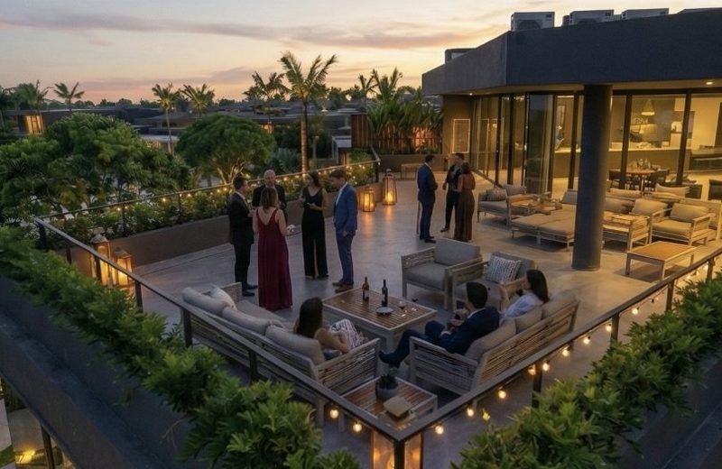 Roof-top Bar and Terrace